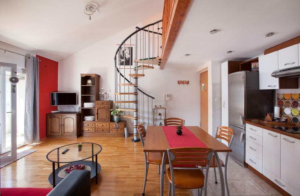 Litorian Makarska Apartment ภายนอก รูปภาพ